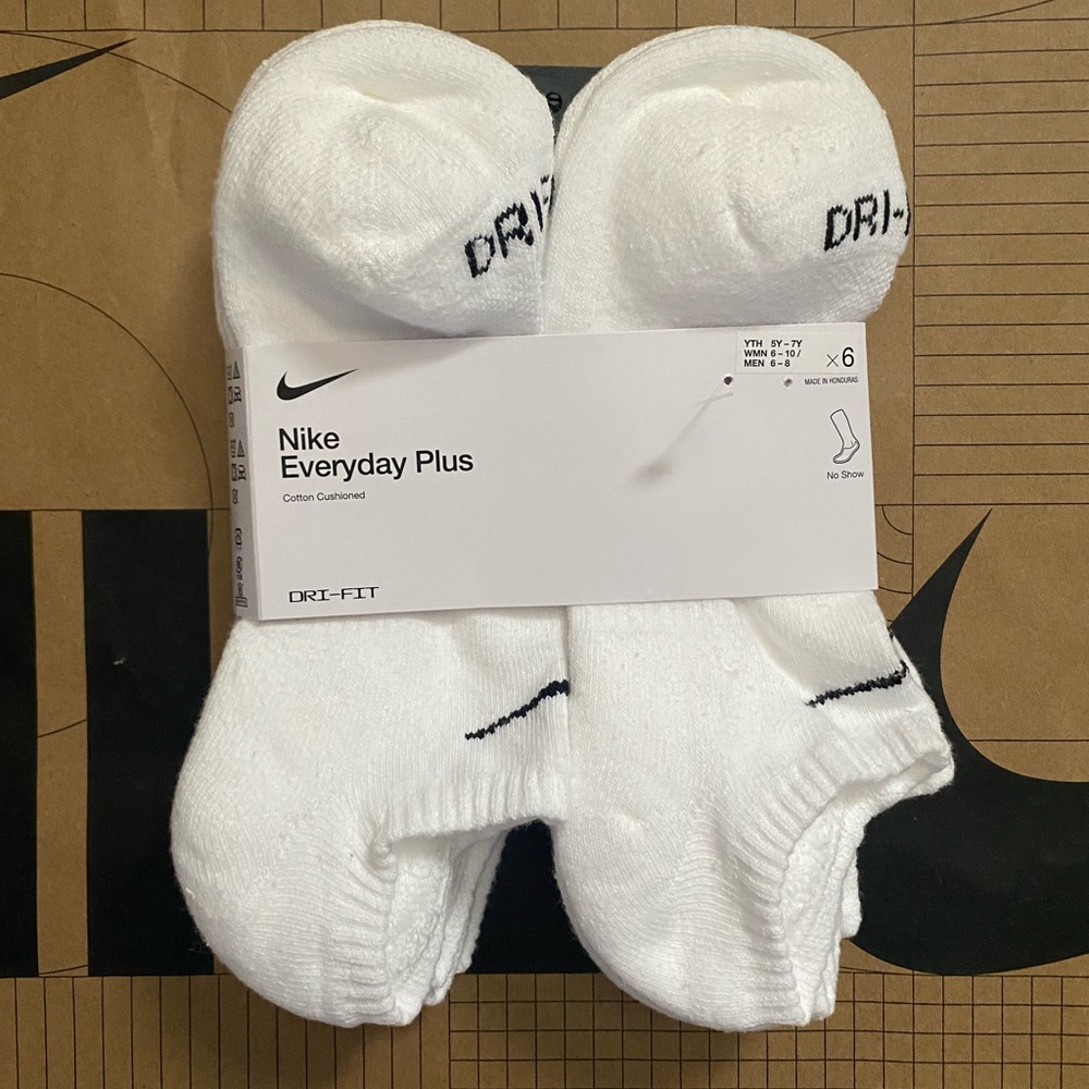 Nike dri-fit everyday plus cotton cushioned no show socks SX6898-100 6 pairs